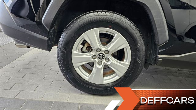 Toyota RAV4 2.5 2WD купить на сайте DeffCars