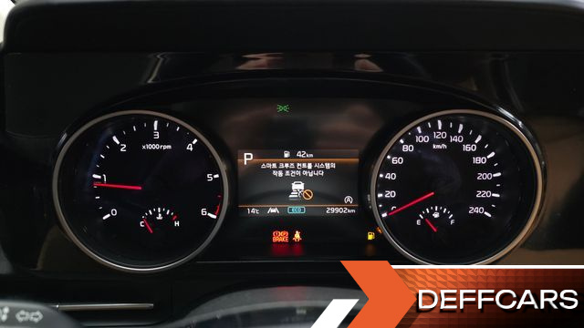 Kia CARNIVAL 9-Seater Prestige купить на сайте DeffCars