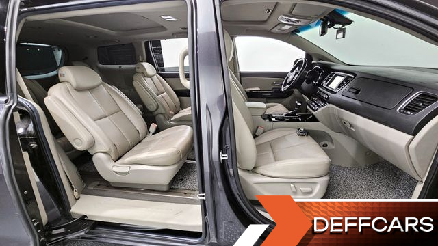 Kia CARNIVAL 9-Seater Noblesse Special купить на сайте DeffCars