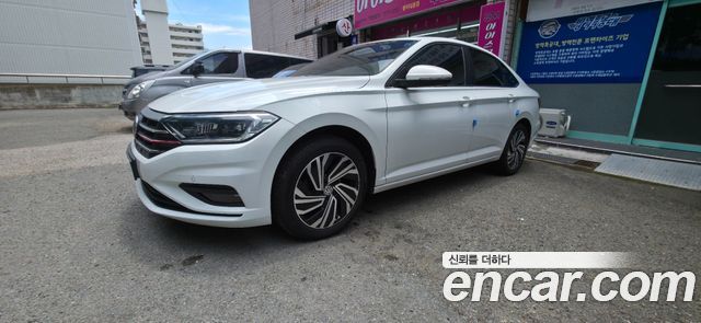 Volkswagen JETTA 1.4 TSI Premium купить на сайте DeffCars