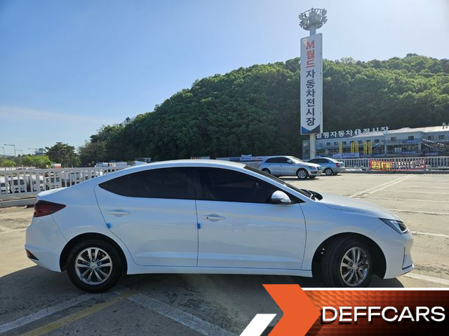 Hyundai AVANTE 1.6 Smart купить на сайте DeffCars