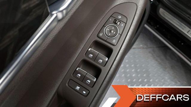 Hyundai GRANDEUR Premium купить на сайте DeffCars