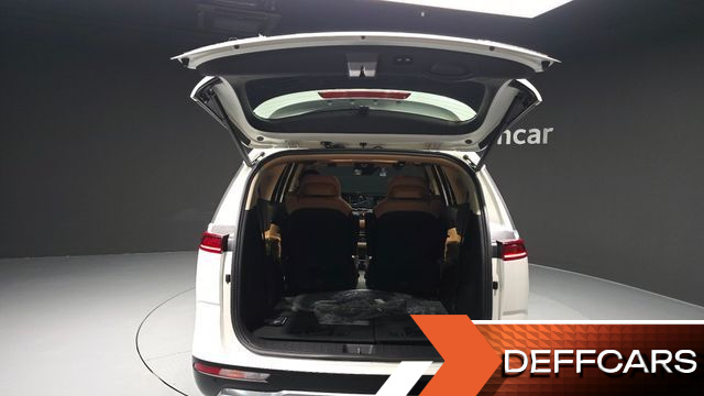 Kia CARNIVAL 7-Seater Noblesse купить на сайте DeffCars