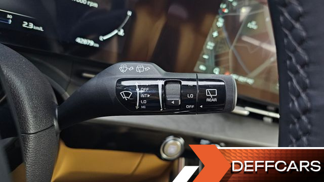 Kia CARNIVAL 9-Seater Signature купить на сайте DeffCars