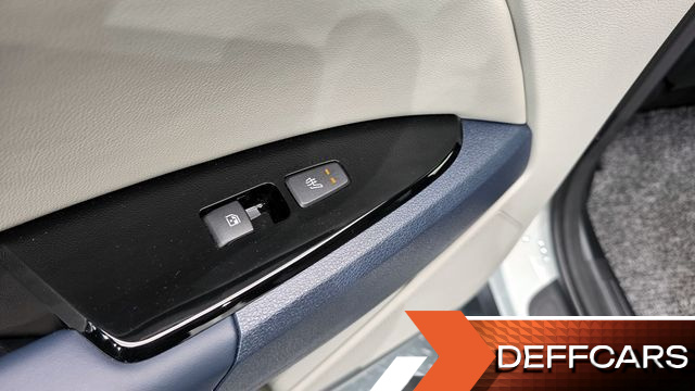 Kia SPORTAGE Signature 2WD купить на сайте DeffCars