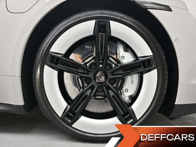 Porsche TAYCAN Turbo купить на сайте DeffCars