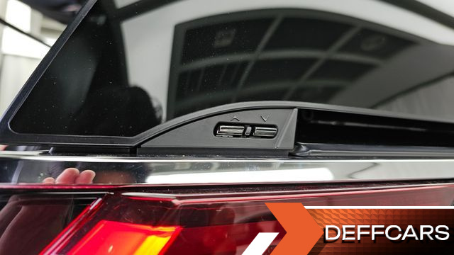 Lexus LM 500h Royal купить на сайте DeffCars