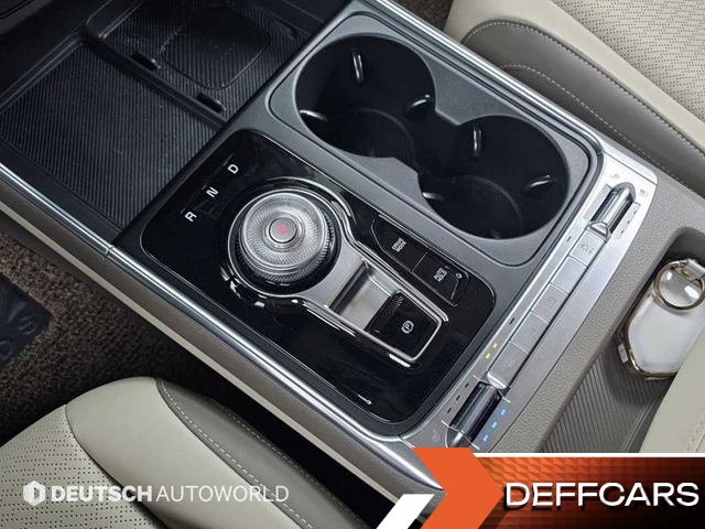 Kia CARNIVAL Gasoline 9-Seater Signature купить на сайте DeffCars