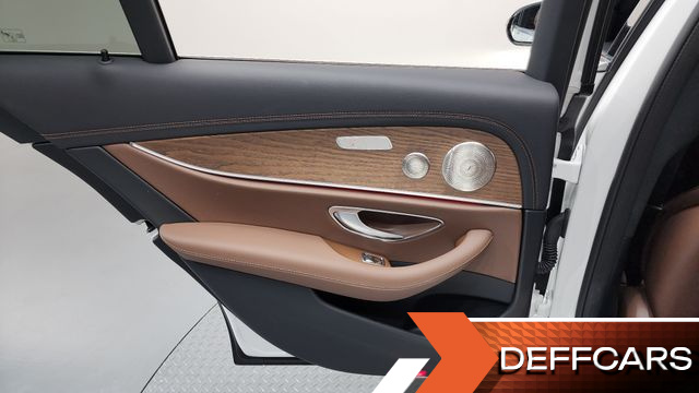 Mercedes E-CLASS E220d 4MATIC Exclusive купить на сайте DeffCars