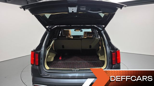 Kia SORENTO HEV 1.6 2WD Gravity купить на сайте DeffCars