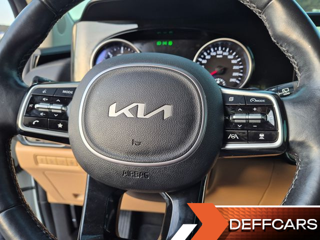 Kia CARNIVAL 9-Seater Noblesse купить на сайте DeffCars