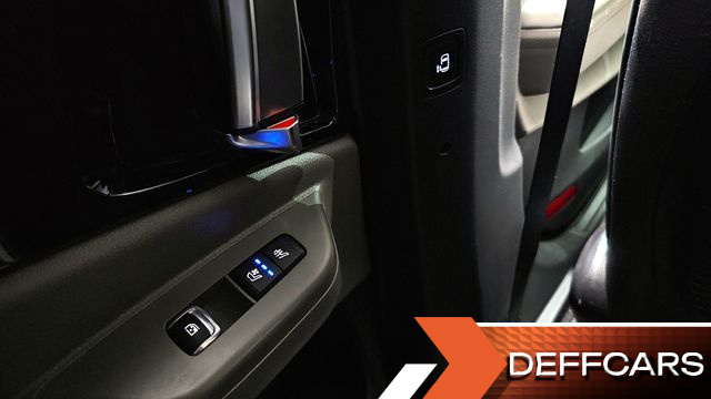Kia CARNIVAL 9-Seater Signature купить на сайте DeffCars