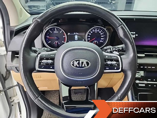 Kia CARNIVAL 9-Seater Noblesse купить на сайте DeffCars