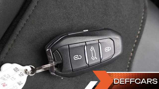 Peugeot 5008 1.5 BlueHDi GT купить на сайте DeffCars