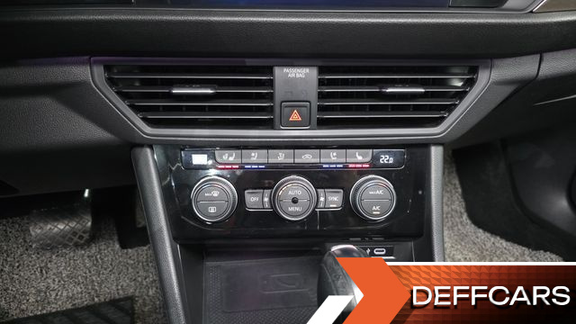 Volkswagen JETTA 1.4 TSI Prestige купить на сайте DeffCars