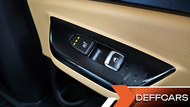 Kia CARNIVAL 9-Seater Prestige купить на сайте DeffCars