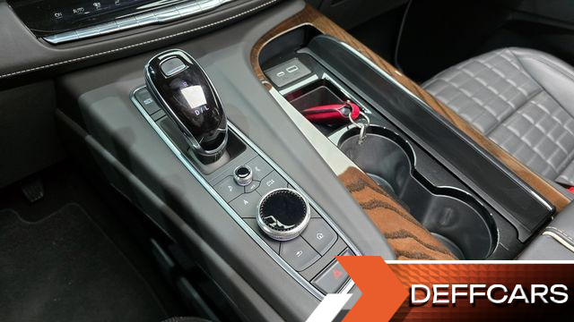 Cadillac ESCALADE 6.2 ESV ESV Premium Luxury Platinum купить на сайте DeffCars