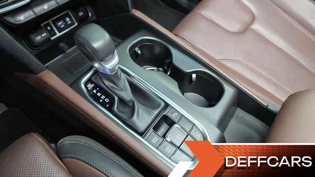 Hyundai SANTAFE Diesel 2.2 4WD Inspiration купить на сайте DeffCars