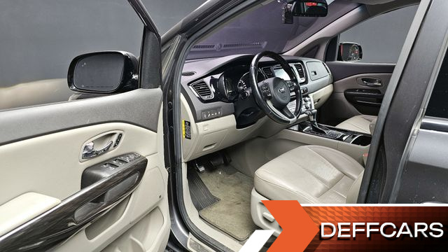 Kia CARNIVAL 9-Seater Noblesse Special купить на сайте DeffCars