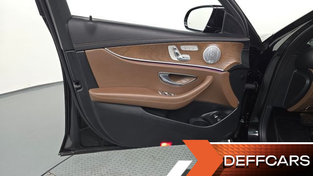 Mercedes E-CLASS E300e 4MATIC Exclusive купить на сайте DeffCars