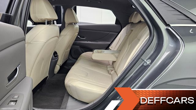 Hyundai AVANTE 1.6 Inspiration купить на сайте DeffCars