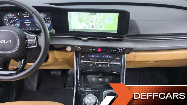 Kia CARNIVAL Gasoline 9-Seater Signature купить на сайте DeffCars