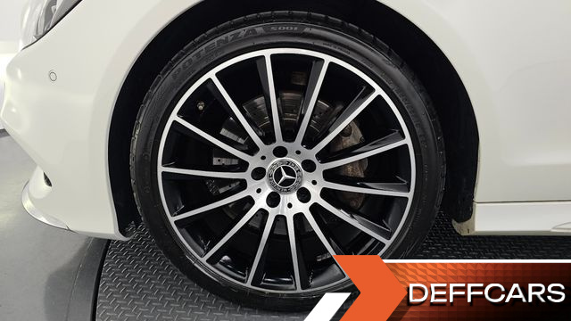 Mercedes CLS-CLASS CLS400 AMG Line купить на сайте DeffCars