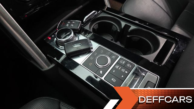 Land Rover DISCOVERY 3.0 TD6 HSE купить на сайте DeffCars