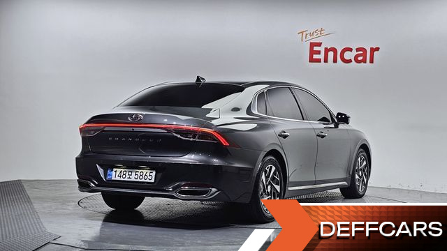Hyundai GRANDEUR Premium купить на сайте DeffCars