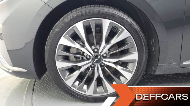 Kia K8 2.5 Gasoline 2WD Signature купить на сайте DeffCars
