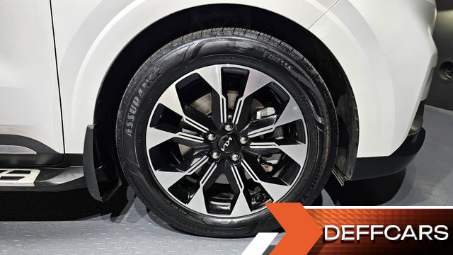Kia CARNIVAL 9-Seater Noblesse купить на сайте DeffCars