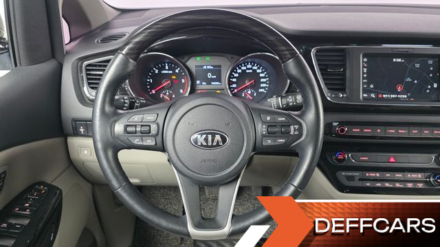Kia CARNIVAL 9-Seater Noblesse Special купить на сайте DeffCars