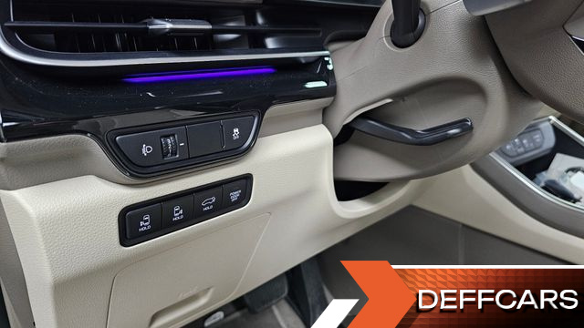 Kia CARNIVAL Gasoline 4-Seater Hi Limousine Signature купить на сайте DeffCars