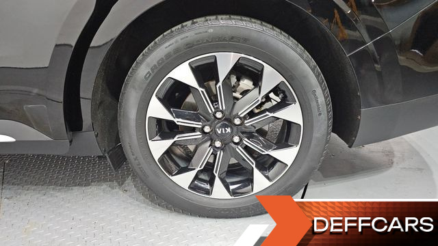 Kia CARNIVAL 9-Seater Signature купить на сайте DeffCars