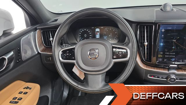 Volvo XC60 B5 Inscription купить на сайте DeffCars