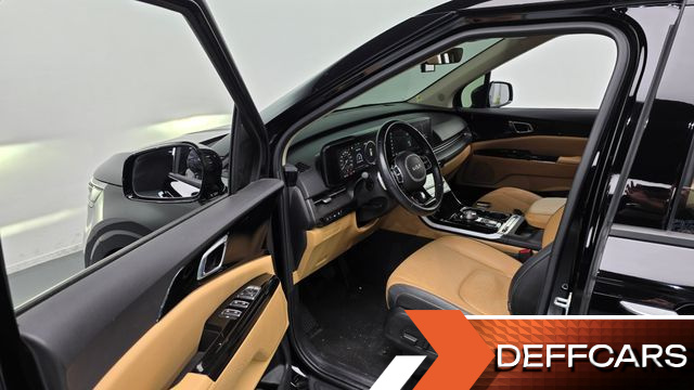 Kia CARNIVAL 9-Seater Noblesse купить на сайте DeffCars