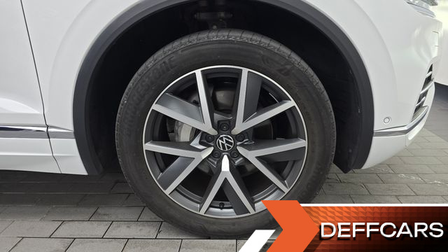 Volkswagen TOUAREG 3.0 TDI Prestige купить на сайте DeffCars