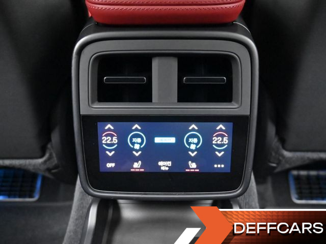 Porsche TAYCAN Base купить на сайте DeffCars