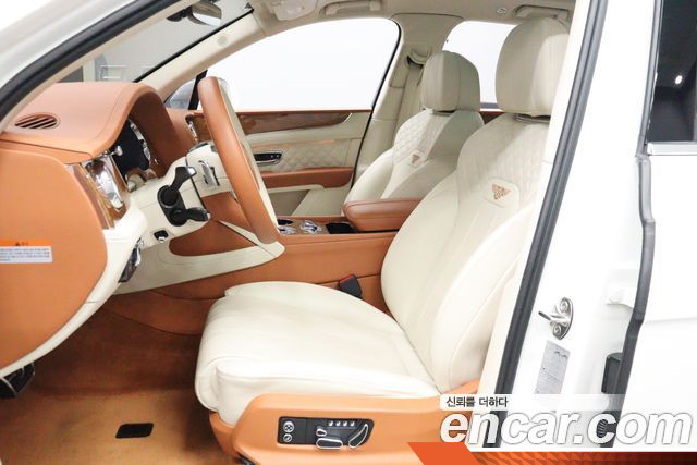 Bentley BENTAYGA 4.0 V8 купить на сайте DeffCars