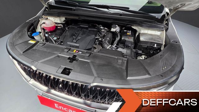 Kia CARNIVAL Gasoline 7-Seater Hi-Limousine Signature купить на сайте DeffCars