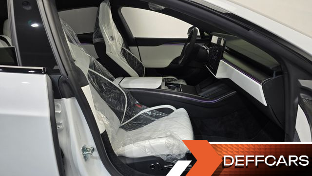 Tesla MODEL S Plaid купить на сайте DeffCars