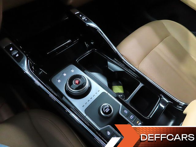 Kia SORENTO Gasoline 2.5T 2WD Noblesse купить на сайте DeffCars