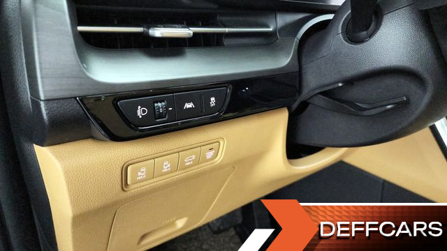Kia CARNIVAL 9-Seater Signature купить на сайте DeffCars