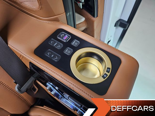 Kia CARNIVAL HEV 9-Seater Hi-Limousine (Special vehicle) купить на сайте DeffCars