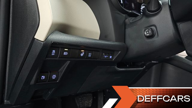 Toyota SIENNA 2.5 Hybrid 2WD купить на сайте DeffCars
