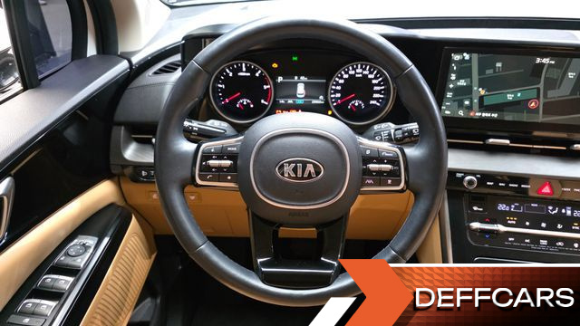 Kia CARNIVAL 9-Seater Prestige купить на сайте DeffCars