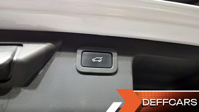 Land Rover DISCOVERY SPORT 2.0 TD4 HSE Luxury купить на сайте DeffCars