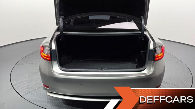 Lexus ES Supreme+ XV60 купить на сайте DeffCars