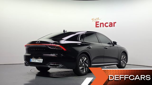 Hyundai GRANDEUR Le Blanc купить на сайте DeffCars