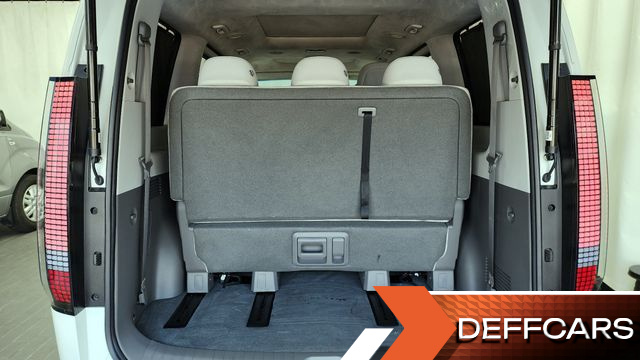Hyundai STARIA HEV 1.6 Lounge 7-Seater Inspiration купить на сайте DeffCars